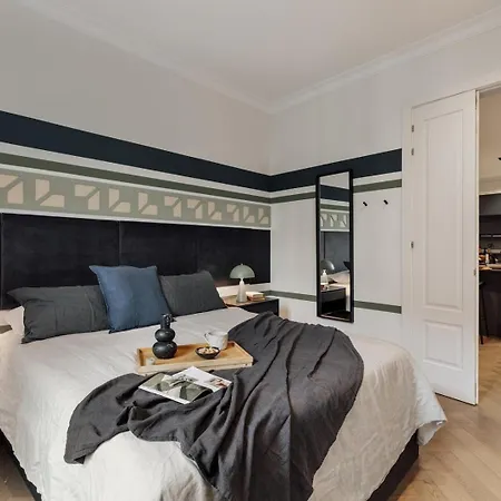 Mavi - 2 Bedrooms And Balcony In Eixample Dreta 바르셀로나