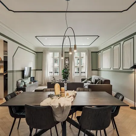 아파트 Mavi - 2 Bedrooms And Balcony In Eixample Dreta 바르셀로나