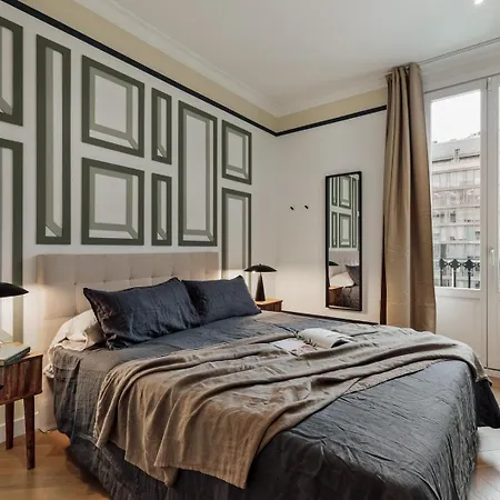 Mavi - 2 Bedrooms And Balcony In Eixample Dreta