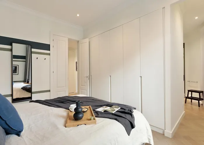 Apartment Mavi - 2 Bedrooms And Balcony In Eixample Dreta